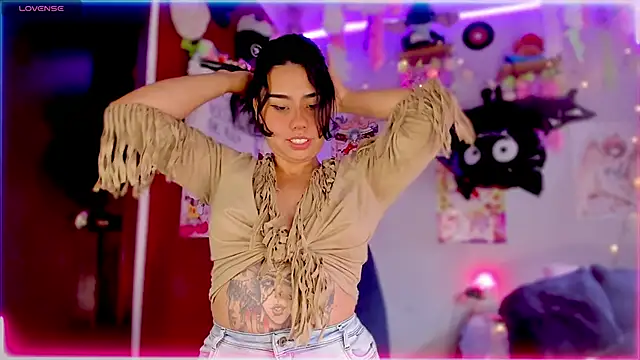 kiki cavilll online show from 4, 12, 2024