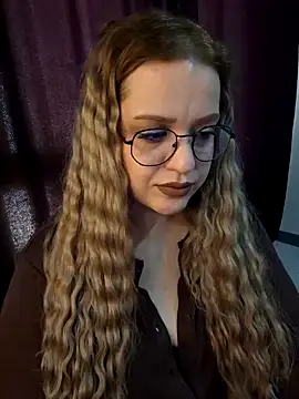 Snapshot of cansuozell chatting on 15, 10, 2025 cansuozell online show from 15, 10, 2025