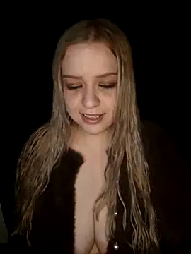 Snapshot of cansuozell chatting on 20, 10, 2025 cansuozell online show from 20, 10, 2025