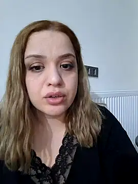 Snapshot of cansuozell chatting on 9, 11, 2025 cansuozell online show from 9, 11, 2025