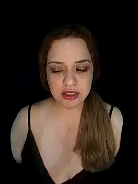 Snapshot of cansuozell chatting on 3, 11, 2025 cansuozell online show from 3, 11, 2025