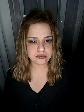 Snapshot of cansuozell chatting on 13, 11, 2025 cansuozell online show from 13, 11, 2025