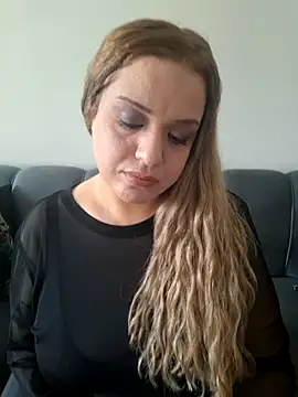 Snapshot of cansuozell chatting on 26, 10, 2025 cansuozell online show from 26, 10, 2025