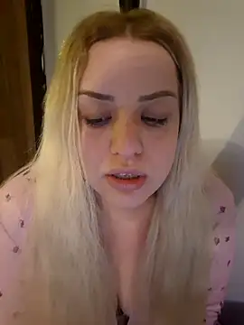 cansuozell online show from 24, 3, 2026