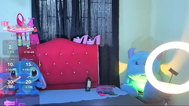 Snapshot of dulce_celeste15 chatting on 8, 10, 2025 dulce celeste15 online show from 8, 10, 2025