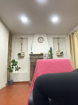 Snapshot of dulce_celeste15 chatting on 11, 11, 2025 dulce celeste15 online show from 11, 11, 2025