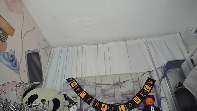 KOURTNEY-- online show from 11, 10, 2025