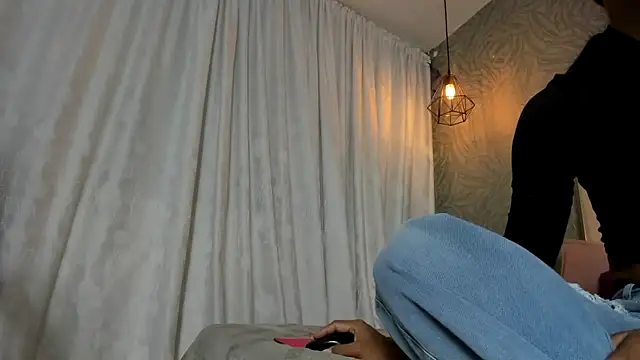 KOURTNEY-- online show from 17, 1, 2026