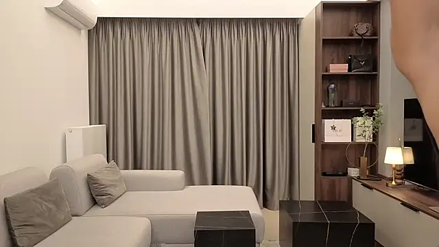 IrisNoire online show from 21, 4, 2026