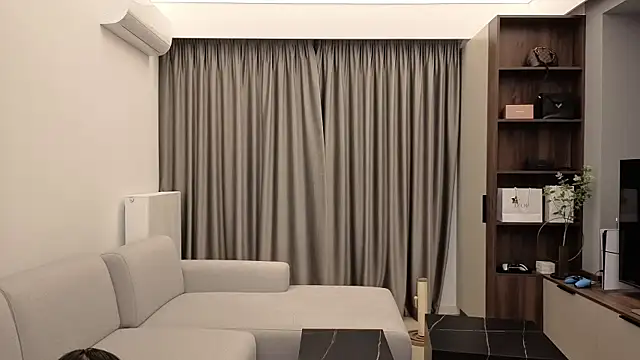 IrisNoire online show from 10, 11, 2025