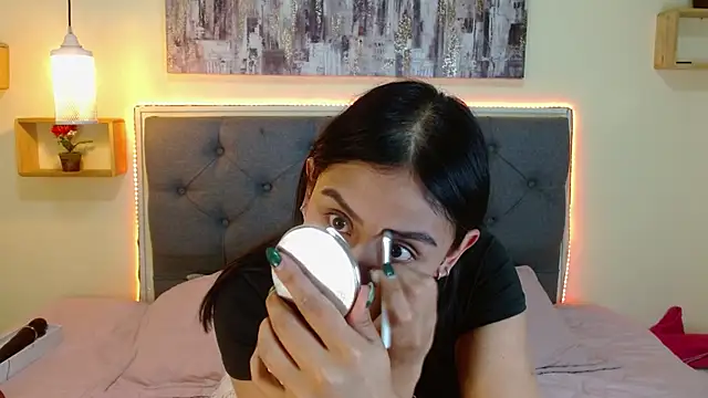 mia aira online show from 15, 1, 2026