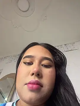 Snapshot of zoe_backer chatting on 19, 7, 2026 zoe backer online show from 19, 7, 2026