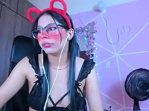  ALLYSON18  online show from 1, 3, 2025