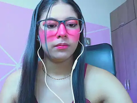 Snapshot of _ALLYSON18_ chatting on 21, 5, 2026 ALLYSON18 online show from 21, 5, 2026