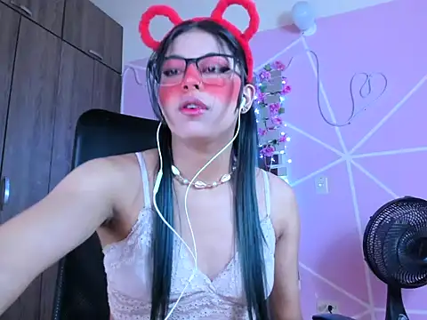  ALLYSON18  online show from 28, 2, 2025