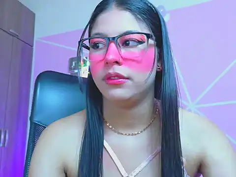 Snapshot of _ALLYSON18_ chatting on 25, 4, 2026 ALLYSON18 online show from 25, 4, 2026