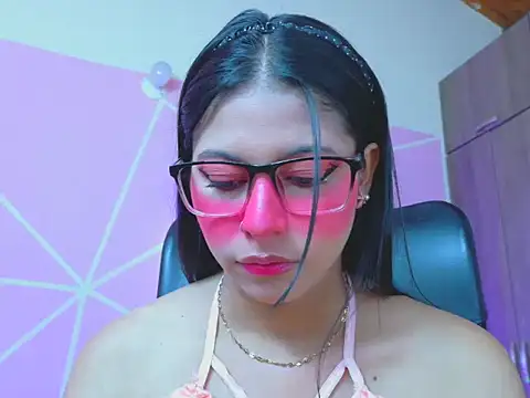  ALLYSON18  online show from 11, 4, 2026