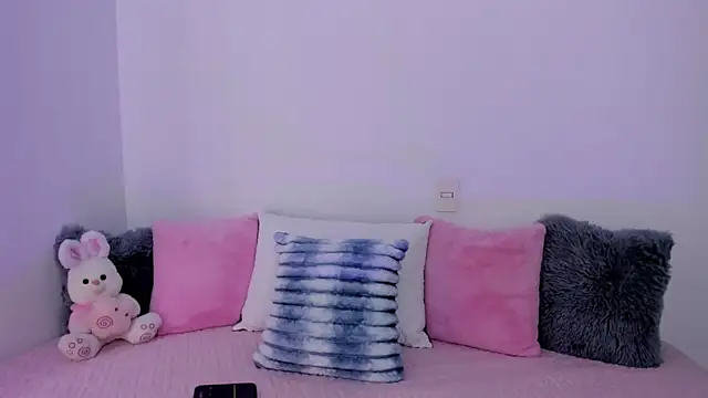 Snapshot of Brisa_blue chatting on 15, 12, 2025 Brisa blue online show from 15, 12, 2025