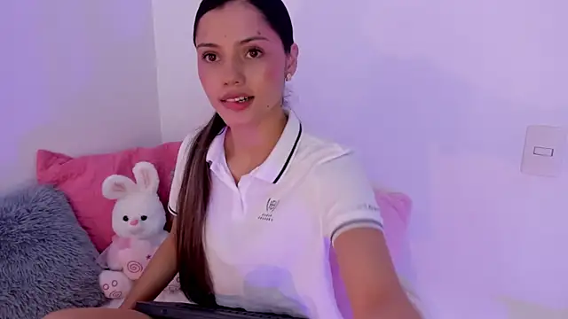 Brisa blue online show from 12, 6, 2026