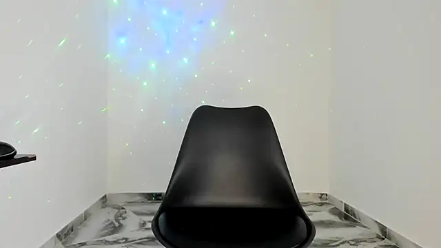 mikee scooth online show from 9, 4, 2026