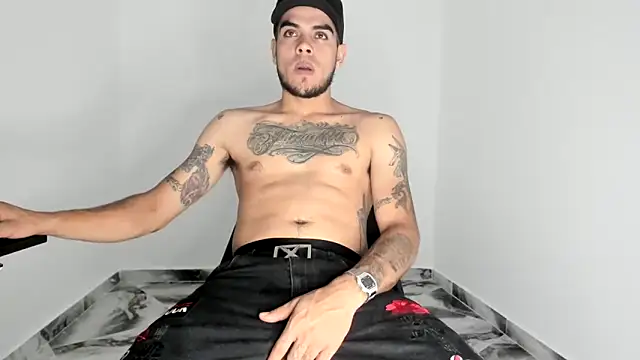 mikee scooth online show from 23, 11, 2025