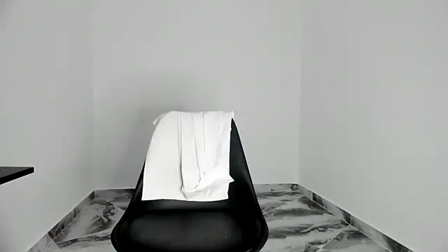 mikee scooth online show from 7, 11, 2025