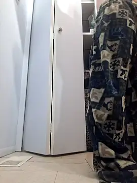 PNTlooker256 online show from 5, 2, 2026