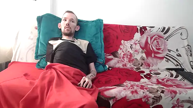 Sophia and Thomas online show from 15, 3, 2026