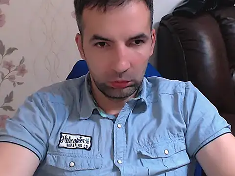 Snapshot of Leo_1617 chatting on 15, 5, 2026 Leo 1617 online show from 15, 5, 2026