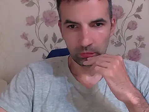 Snapshot of Leo_1617 chatting on 2, 6, 2026 Leo 1617 online show from 2, 6, 2026