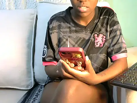 Snapshot of Caryyyl chatting on 5, 10, 2025 Caryyyl online show from 5, 10, 2025
