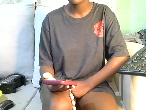 Caryyyl online show from 14, 12, 2025