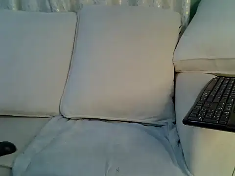 Caryyyl online show from 1, 3, 2026