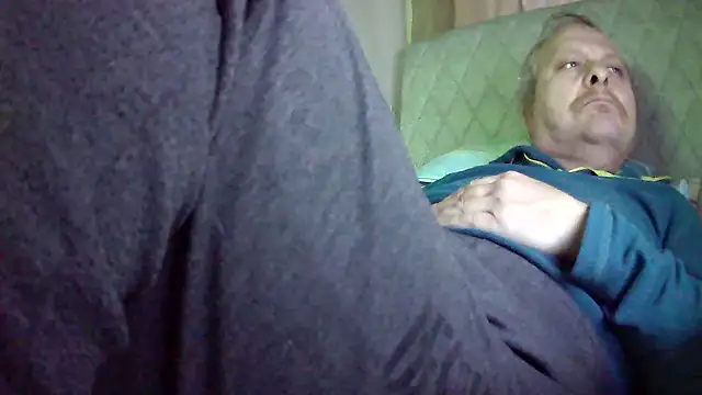 Snapshot of amylrmm1903 chatting on 16, 3, 2025 amylrmm1903 online show from 16, 3, 2025