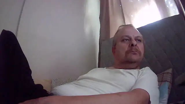 Snapshot of amylrmm1903 chatting on 21, 9, 2025 amylrmm1903 online show from 21, 9, 2025