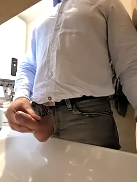 Veinedur online show from 27, 10, 2025