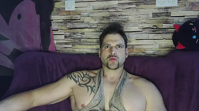 XxBigboybandxX online show from 2, 3, 2025