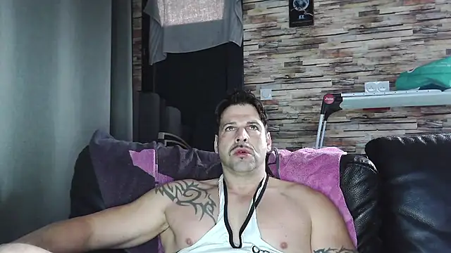 XxBigboybandxX online show from 8, 1, 2026