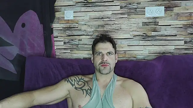 XxBigboybandxX online show from 25, 1, 2025