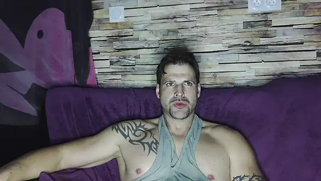 XxBigboybandxX online show from 12, 2, 2025