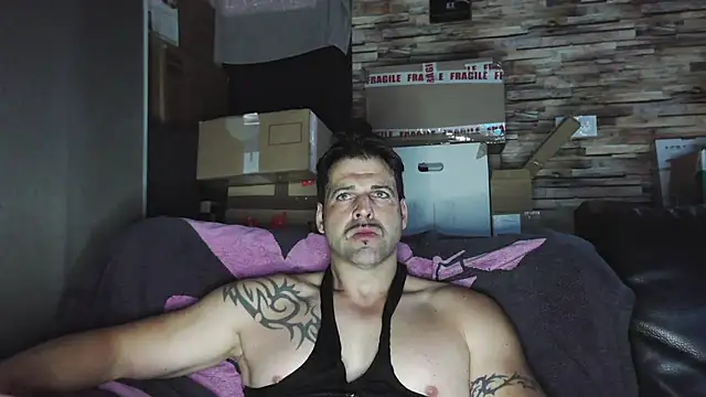 XxBigboybandxX online show from 15, 4, 2026