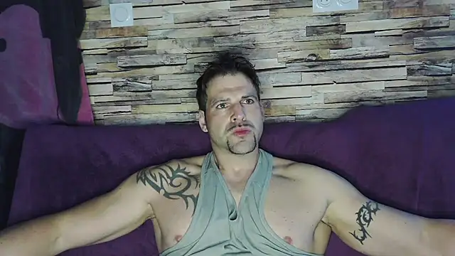 XxBigboybandxX online show from 8, 2, 2025