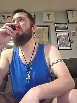 Icebearsticlese online show from 24, 4, 2026