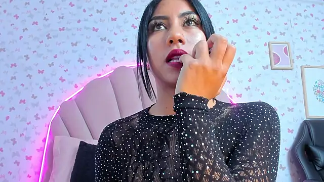 ashlyleee  online show from 13, 12, 2024