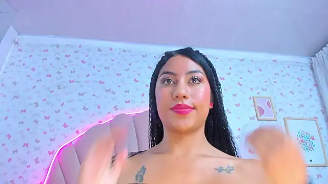 ashlyleee  online show from 7, 1, 2025