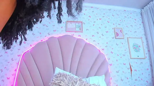 ashlyleee  online show from 8, 1, 2025