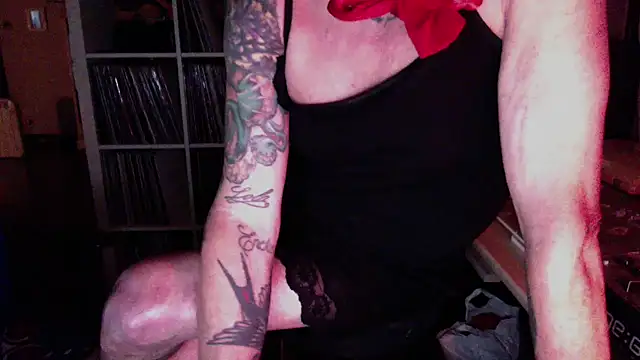 Ladyluve online show from 27, 10, 2025