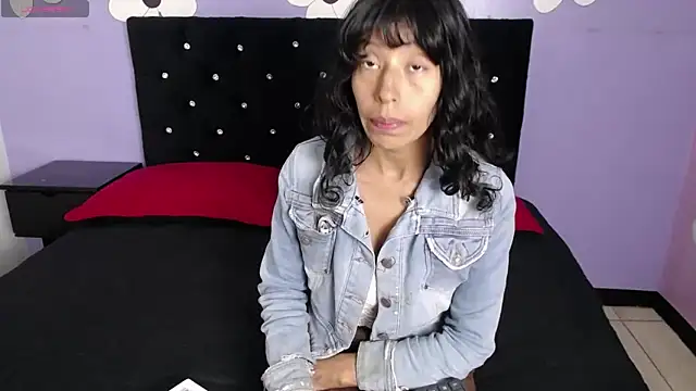 karolinee 66  online show from 15, 2, 2026