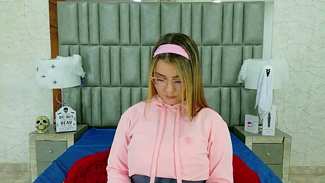 ZoehRoux online show from 15, 10, 2025