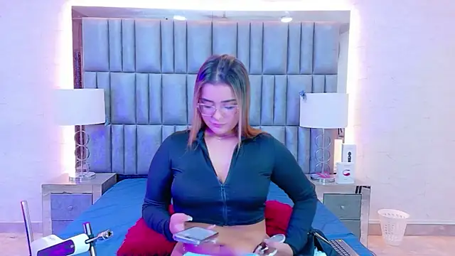 ZoehRoux online show from 25, 11, 2025